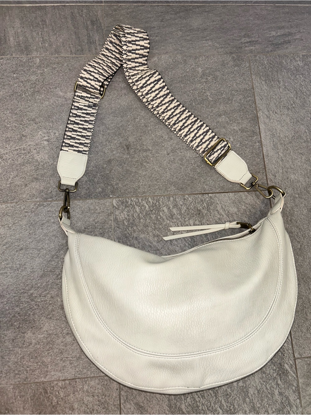 Anthropologie Urban originals cream leather hobo bag with woven adjustable strap